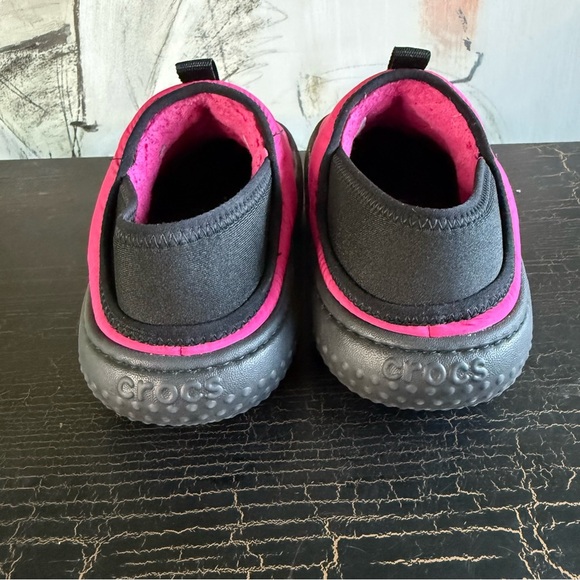 CROCS Pink and Black Slippers Comfortable Slip-On Design size J3 - Picture 4 of 7